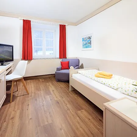 Hotel Garni Zur Laute 민델하임